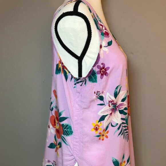 Sleeveless Floral Summer Top - Picture 4 of 5